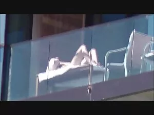 Jovem Alfonso latino ...