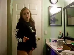 MILF milks xvideo lé ...