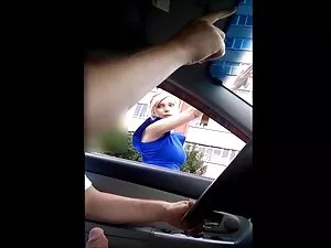 Ruiva Busty com ócul ...